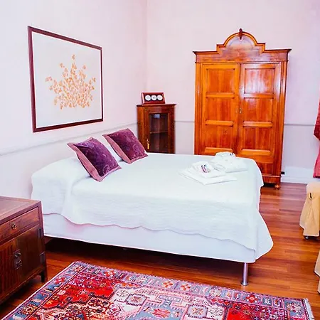 Sleeps 17 With Pool And Air Con Apartamento