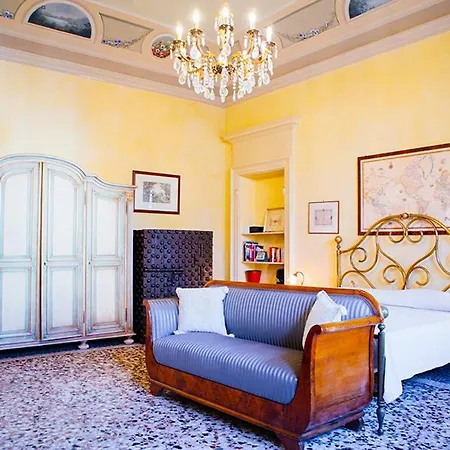 Apartment Sleeps 17 With Pool And Air Con Como