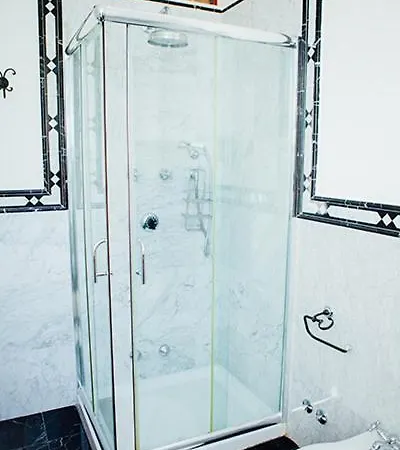 Apartment Sleeps 17 With Pool And Air Con Como